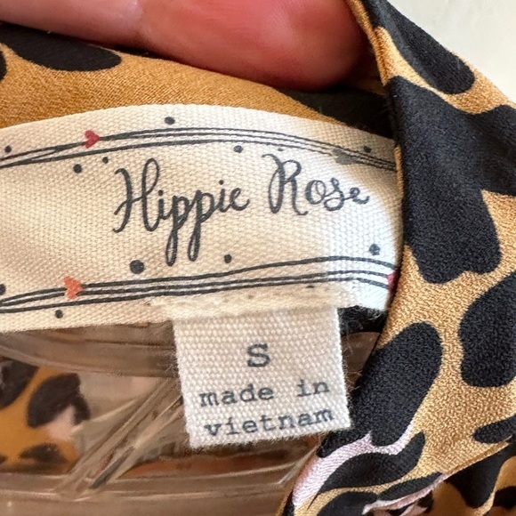 NWT Women’s leopard print boho, bell sleeve blouse by Hippie Rose Sz. S - Picture 6 of 16